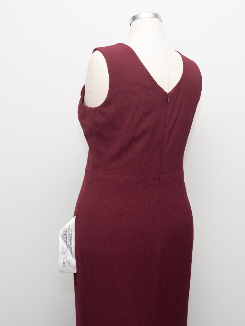 Dress the Population - Sandra Gown - Picture 11 of 13